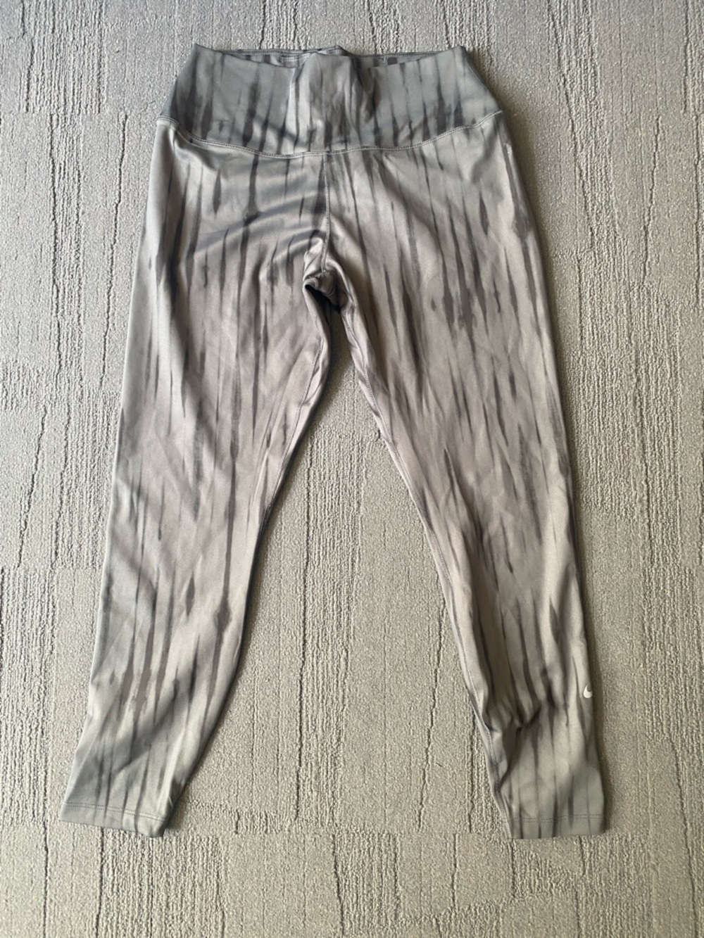 NWOT Nike Dri-fit leggings